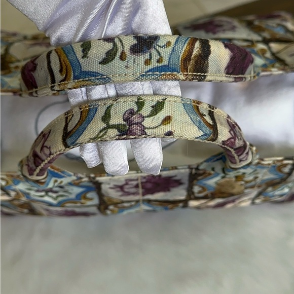 Canapa comes with dust bag - Picture 15 of 17